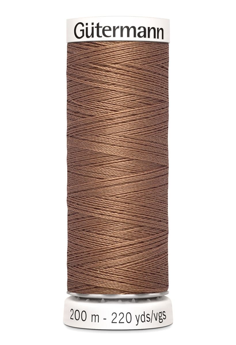 Gütermann Allesnaaigaren 200m kleur 444 — productfoto van kleur 444