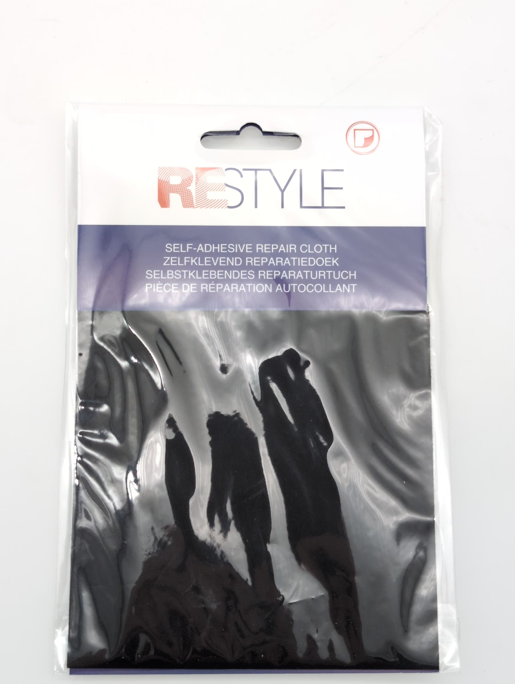 Verpakking van Restyle zelfklevend zwart nylon reparatiedoek van 10 x 20 cm.