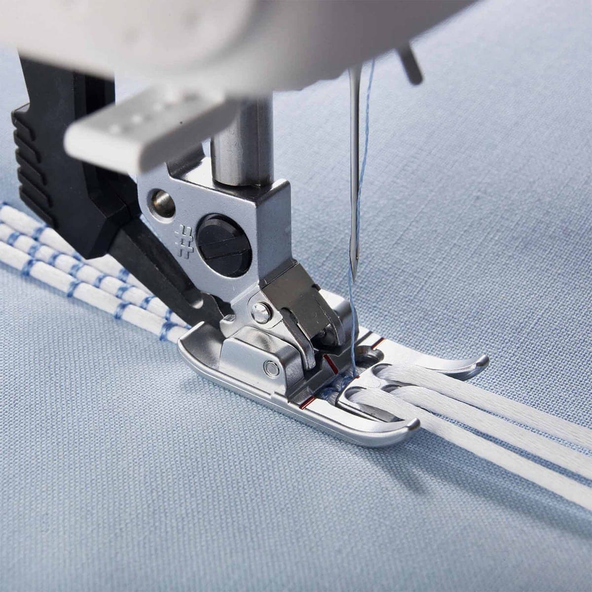 PFAFF driegaats garenvoet voor IDT systeem — productfoto