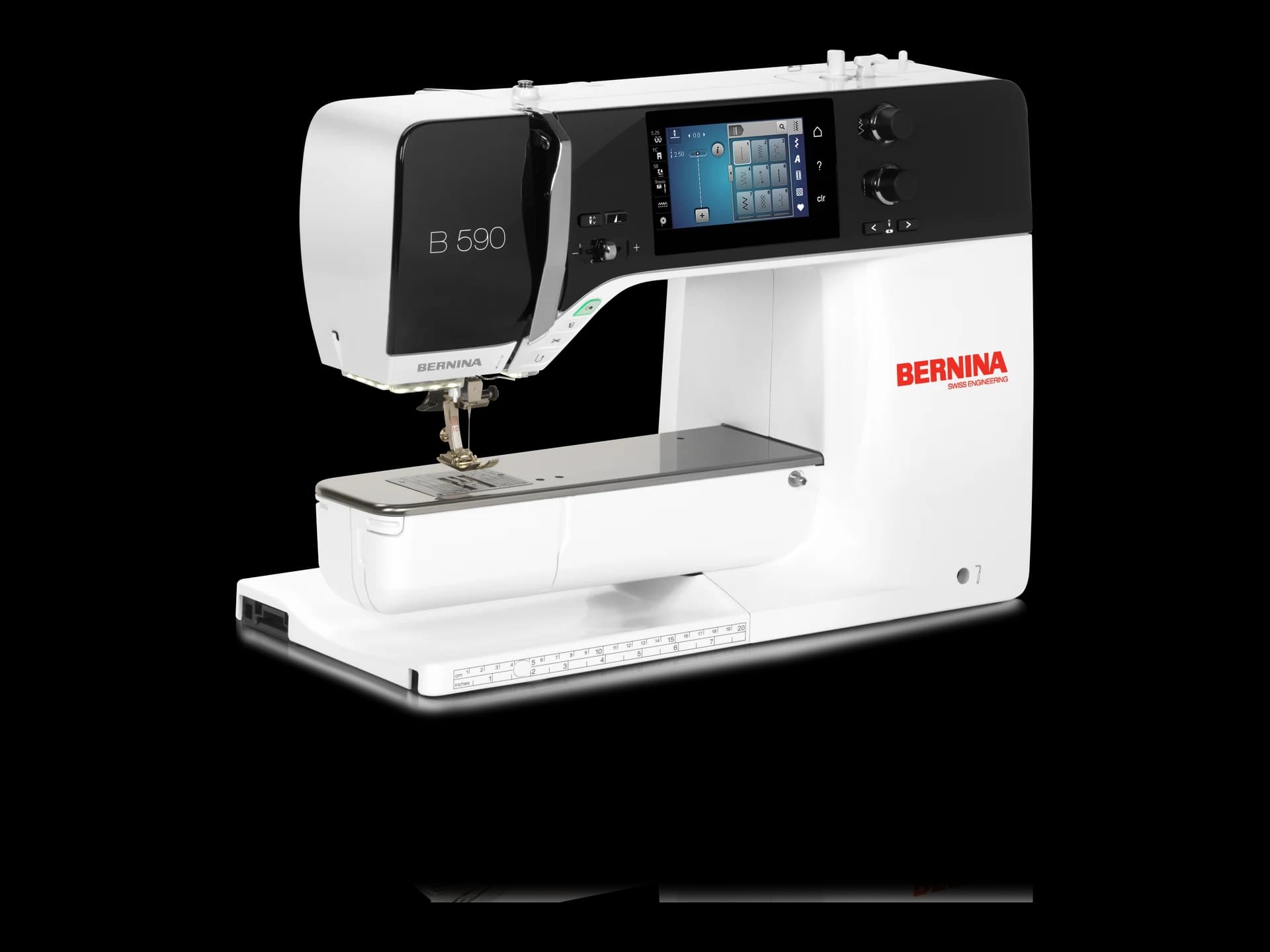 BERNINA 590 — productaanzicht 1