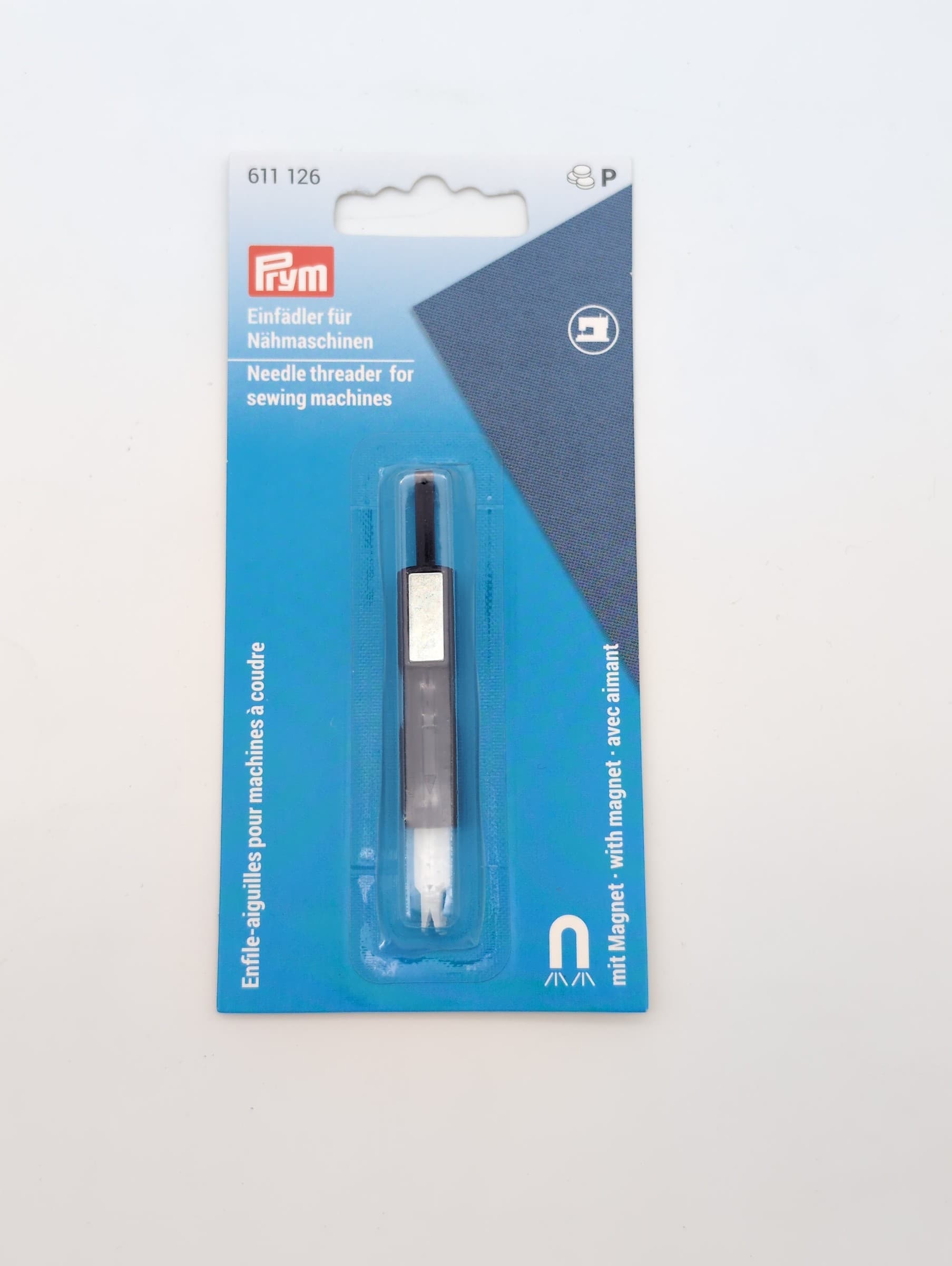 Prym naald-doorhaler voor naaimachines met magneet, artikel 611126, in voor- en achteraanzicht van de verpakking