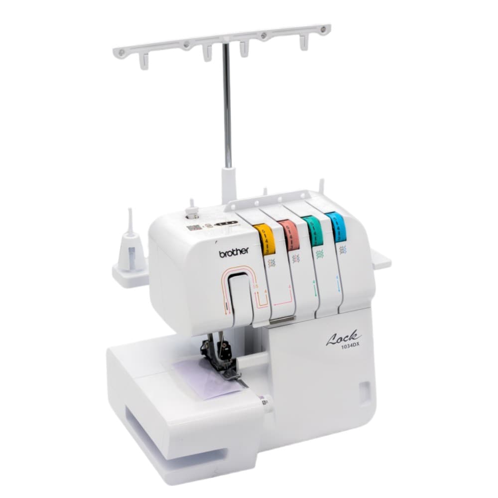 Brother 1034DX lockmachine met 3- en 4-draads overlockfunctie