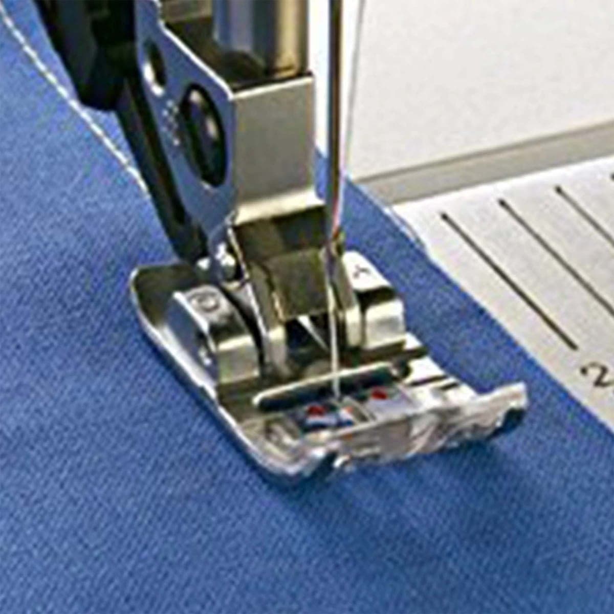 PFAFF stenaard naaivoet met IDT systeem — productfoto