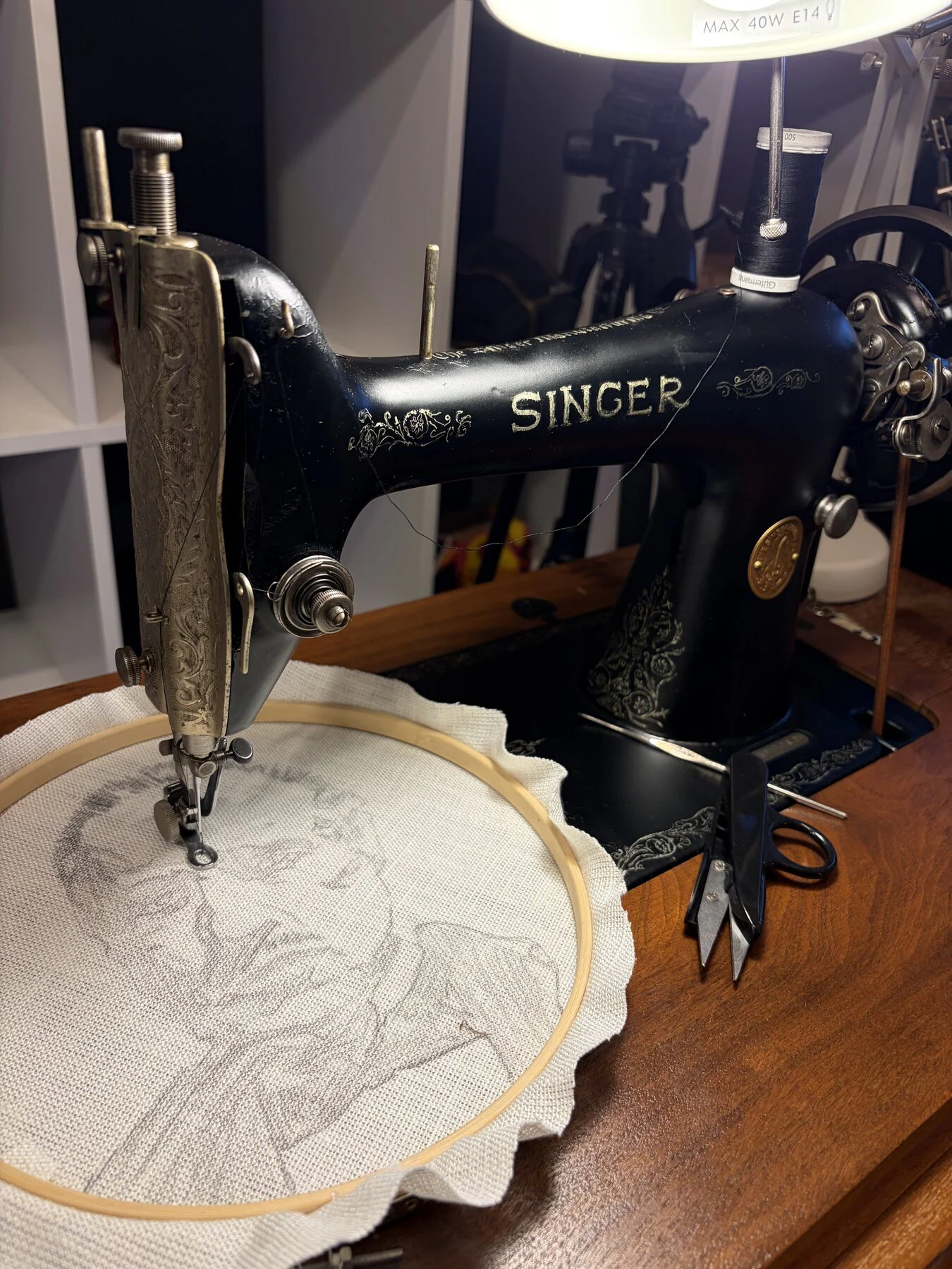 Eerste schets onder de Singer 66K